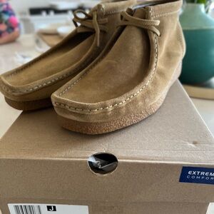 New in box Clarks Collection Men's Leather Ankle Boots